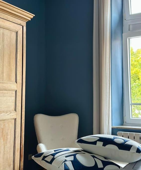 Maison Comtale Рошфор Экстерьер фото