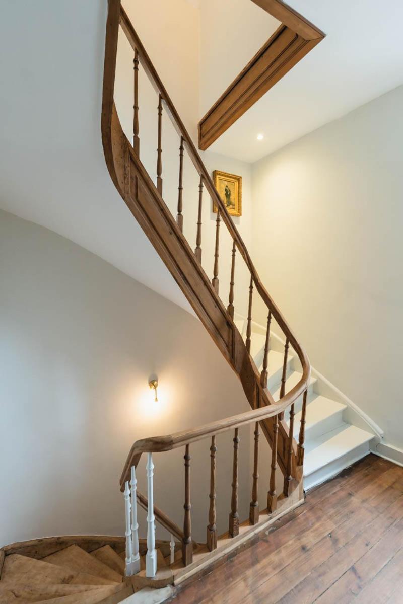 Maison Comtale Рошфор Экстерьер фото